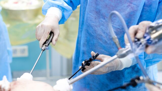 جراحی لاپاراسکوپی کیسه صفرا ، مزایا و اقدامات بعد از عمل | دکتر آراز معین متخصص جراحی عمومی ، لاپاراسکوپی و زیبایی | بهترین جراح عمومی مراغه